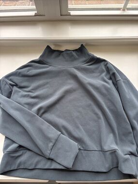 GAIAM Slate Blue/Green Mock Neck Sweatshirt